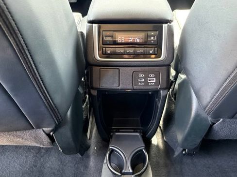 Used 2023 Subaru Ascent Limited AWD/4WD image 19