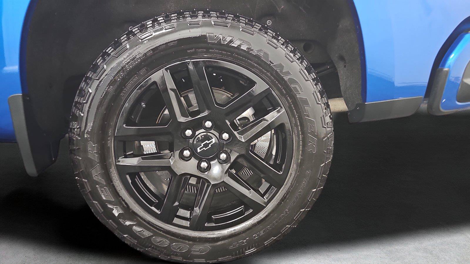 Used 2023 Chevrolet Silverado 1500 RST w/ Rally Edition AWD/4WD image 28