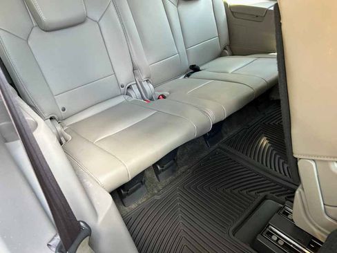 Used 2015 Honda Pilot Touring image 12