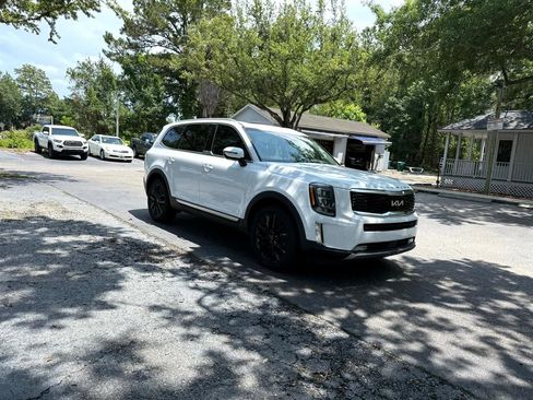 Used 2022 Kia Telluride SX image 3