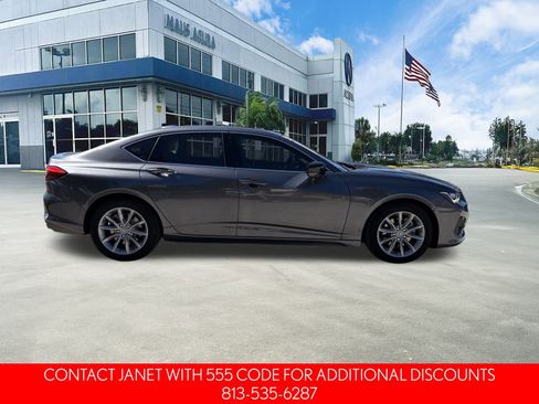 Used 2023 Acura TLX image 3