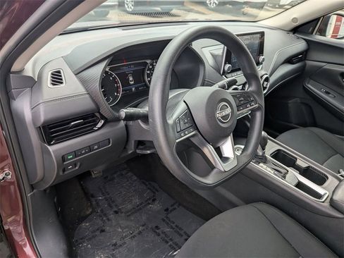 Used 2024 Nissan Sentra SV image 15