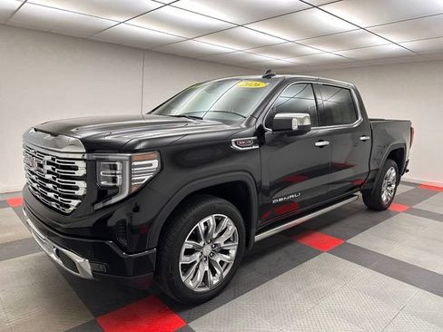 Used 2026 GMC Sierra 1500 Denali AWD/4WD image 3