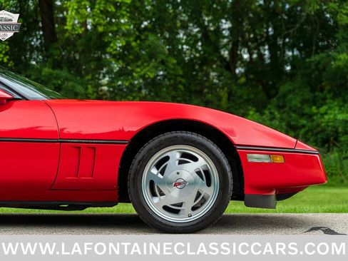 Used 1988 Chevrolet Corvette Convertible RWD image 45