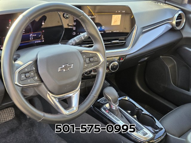 Used 2025 Chevrolet Trax ACTIV FWD image 9