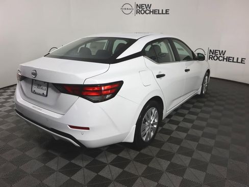 Certified 2025 Nissan Sentra S image 7