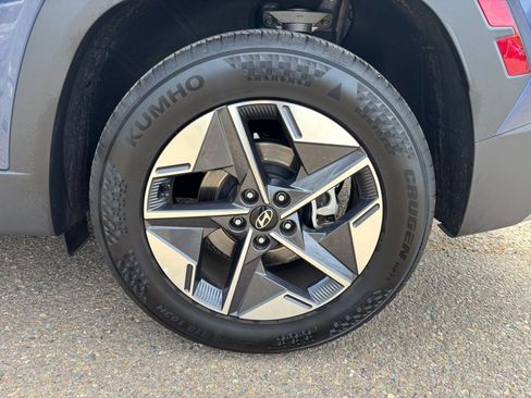 Used 2025 Hyundai Tucson SEL FWD image 32