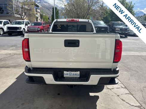 Used 2022 Chevrolet Colorado Z71 AWD/4WD image 6