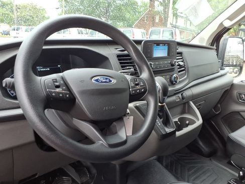 Used 2025 Ford Transit 150 Low Roof RWD image 15