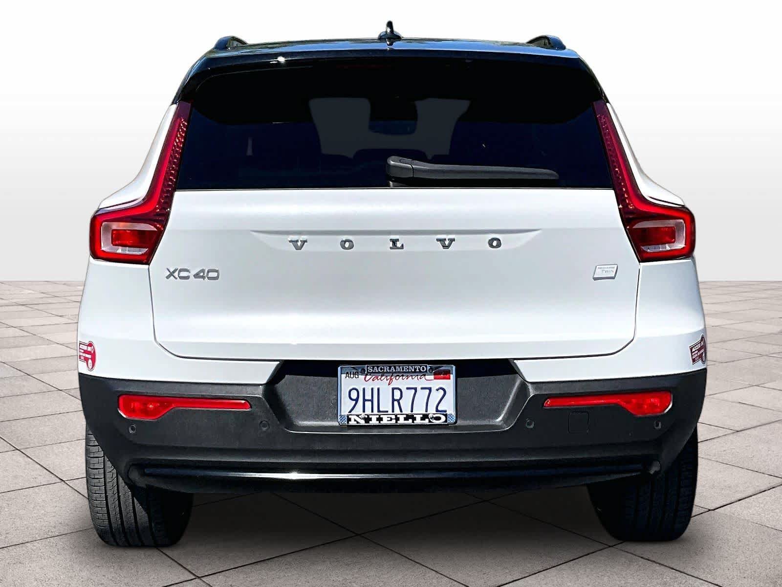 Used 2023 Volvo XC40 Recharge Ultimate AWD/4WD image 7