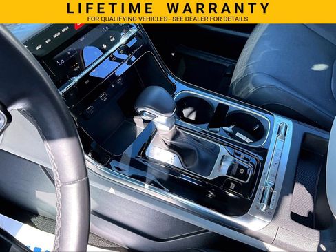 Used 2024 Kia Carnival SX Prestige FWD image 15