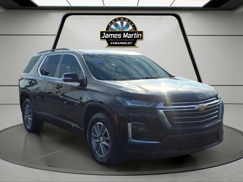 Certified 2023 Chevrolet Traverse LT FWD image 3