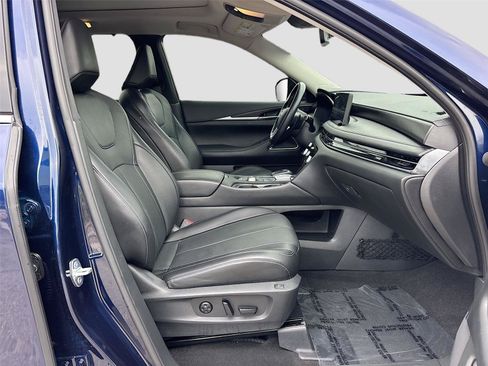 Used 2023 INFINITI QX60 Sensory w/ Cargo Package FWD image 31