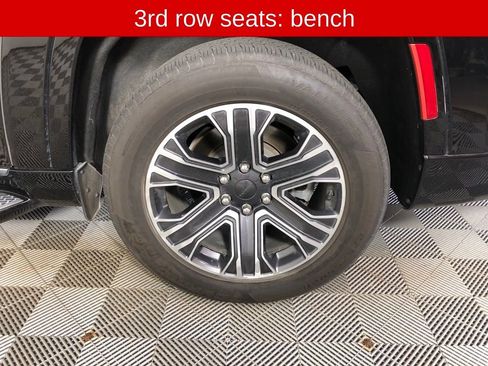 Used 2024 Jeep Wagoneer L Series II w/ Flexible Seating Group AWD/4WD image 20