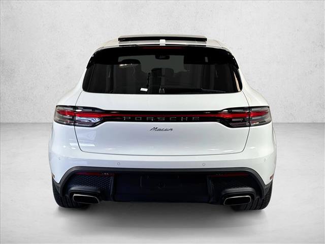 Used 2026 Porsche Macan AWD/4WD image 10