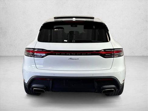 Used 2026 Porsche Macan AWD/4WD image 10