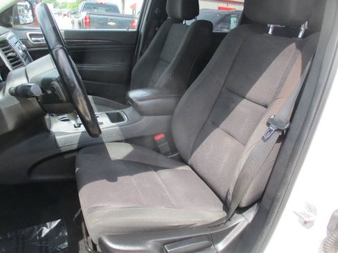 Used 2013 Jeep Grand Cherokee Laredo AWD/4WD image 15