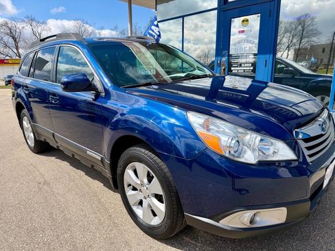 Used 2011 Subaru Outback 2.5i Premium AWD/4WD image 5