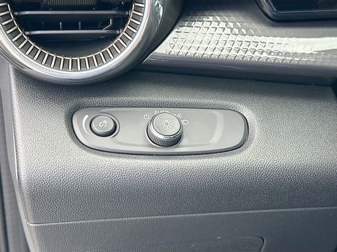 Used 2026 Chevrolet Trax ACTIV w/ Driver Confidence Package image 10