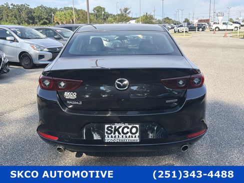 Used 2023 MAZDA MAZDA3 s FWD image 4