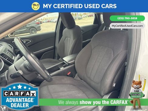 Used 2015 Chrysler 200 Limited w/ Convenience Group FWD image 7