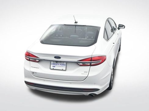 Used 2017 Ford Fusion SE w/ Fusion SE Technology Package FWD image 29