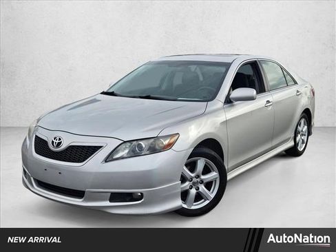 Used 2008 Toyota Camry SE image 1