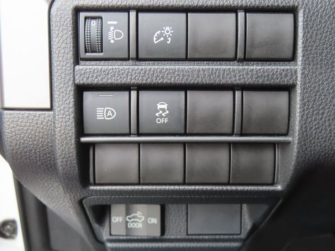 Used 2024 Toyota Tacoma SR5 image 19