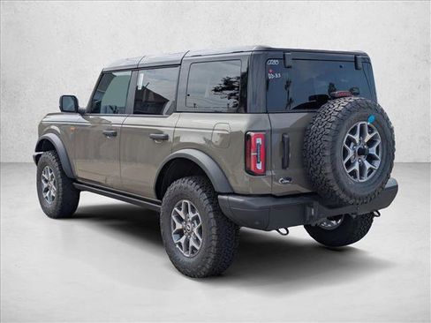 New 2025 Ford Bronco Badlands image 7