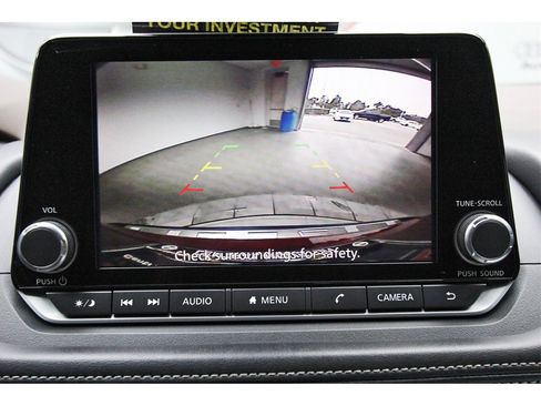 Used 2023 Nissan Rogue SV image 21