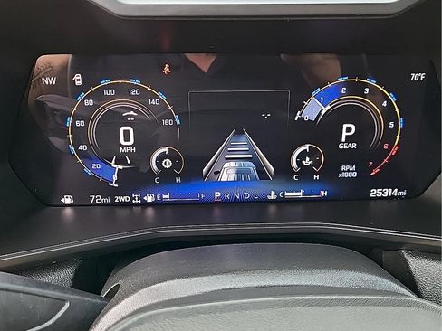Used 2024 Chevrolet Colorado Trail Boss w/ Technology Package AWD/4WD image 19