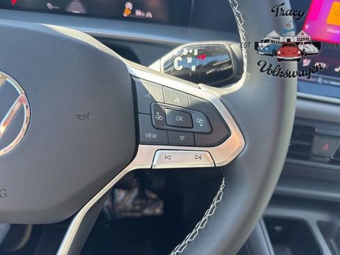 New 2025 Volkswagen Tiguan SE image 15