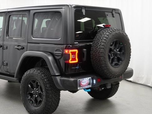 Used 2023 Jeep Wrangler Unlimited Rubicon 4xe AWD/4WD image 14