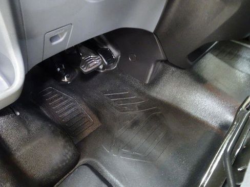 Used 2019 Ford Transit 250 130 Low Roof image 24