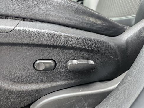 Used 2019 Buick Encore Preferred image 8