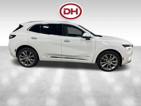 Used 2022 Buick Envision Avenir w/ Technology Package II AWD/4WD image 2