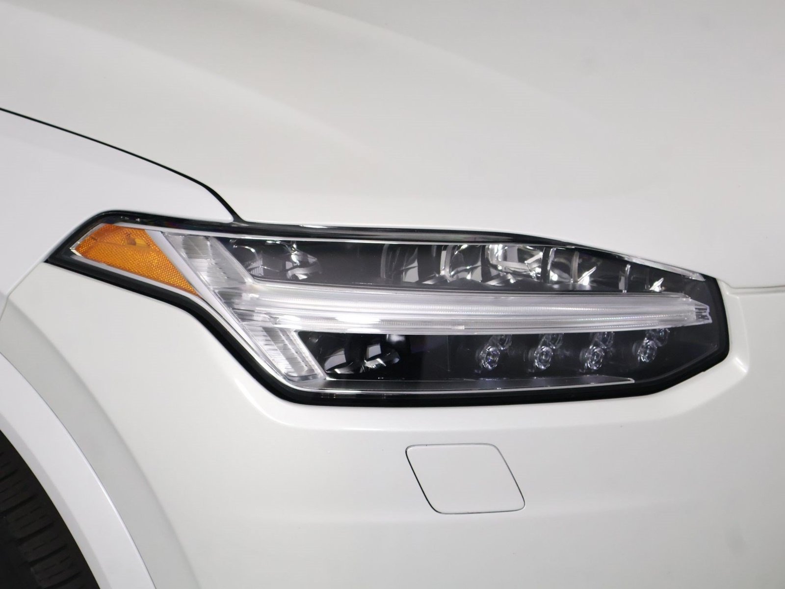 Certified 2023 Volvo XC90 T8 Ultimate AWD/4WD image 26
