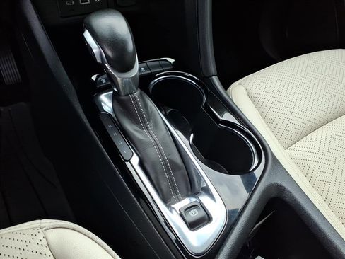 Used 2023 Buick Encore GX Essence w/ Experience Buick Package image 8