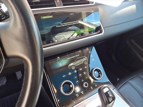 Used 2020 Land Rover Range Rover Evoque SE image 13