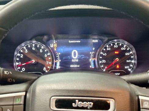 Used 2023 Jeep Compass Limited image 13