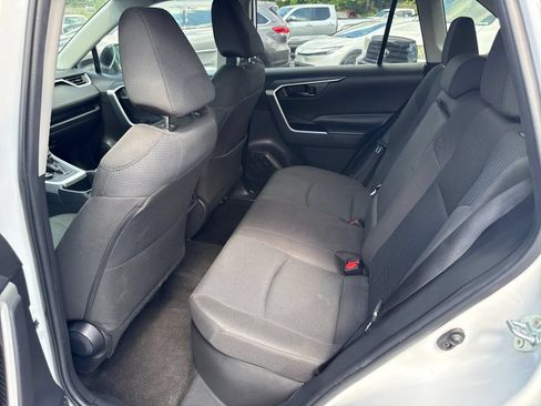 Used 2025 Toyota RAV4 LE AWD/4WD image 12