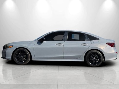 Used 2025 Honda Civic Sport image 5