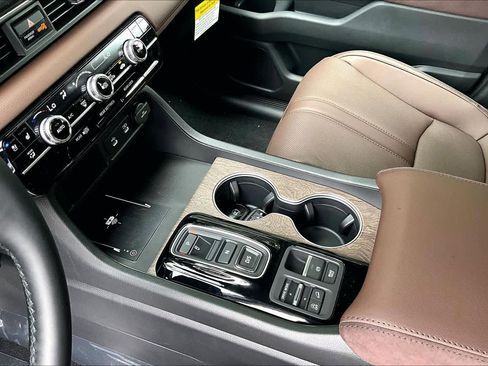 New 2026 Honda Pilot Elite image 11