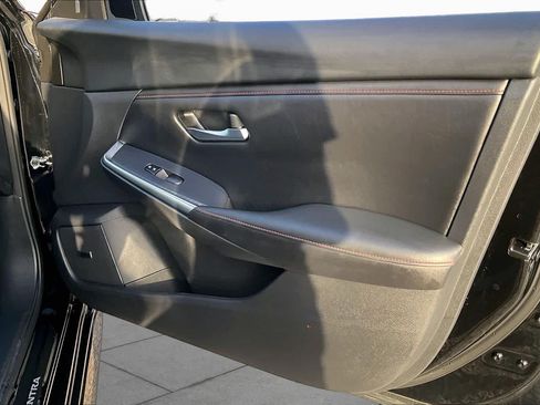Used 2024 Nissan Sentra SR w/ SR Premium Package FWD image 23