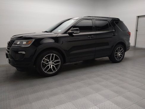 Used 2018 Ford Explorer Sport w/ Equipment Group 401A image 2