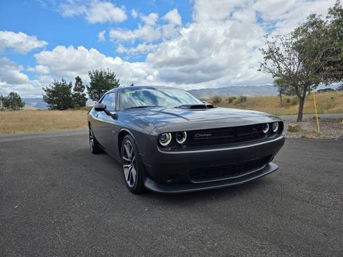Used 2023 Dodge Challenger R/T w/ Shaker Package RWD image 4