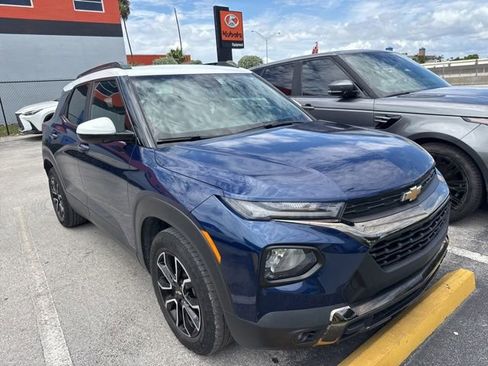 Used 2022 Chevrolet TrailBlazer ACTIV w/ Sun and Liftgate Package FWD image 1