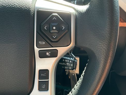 Used 2018 Toyota Tundra Platinum AWD/4WD image 30