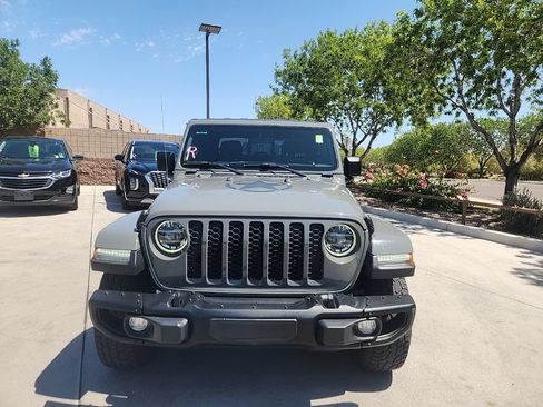 Used 2021 Jeep Gladiator Sport AWD/4WD image 4