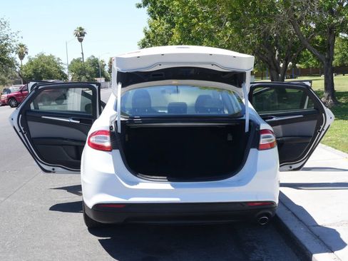 Used 2013 Ford Fusion S FWD image 9